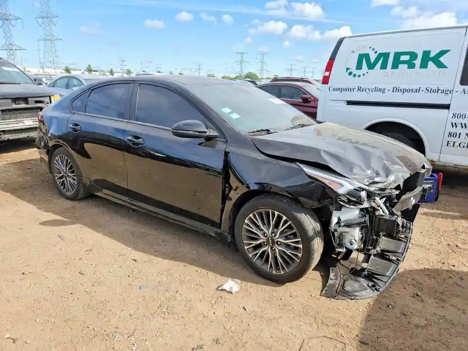 3KPF54AD2RE823232 2024 KIA FORTE-3