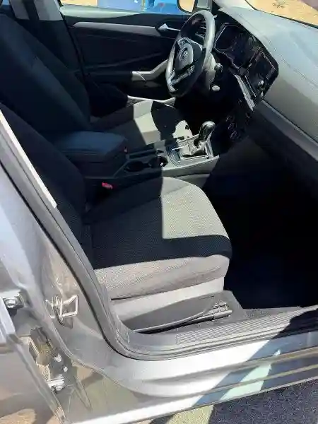 3VWC57BU5KM241718 2019 VOLKSWAGEN JETTA-4
