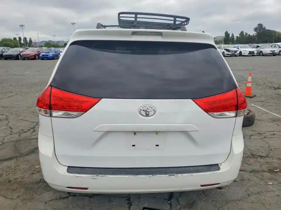 5TDKA3DC2CS015385 2012 TOYOTA SIENNA-5