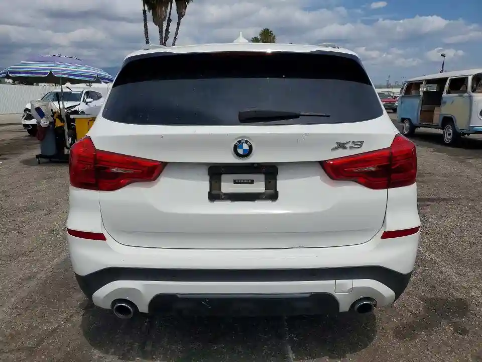 5UXTR9C50JLD66878 2018 BMW X3-5