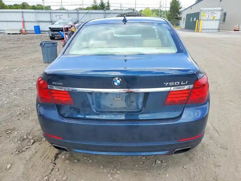 WBAYF8C52DD141283 2013 BMW 7 SERIES-5