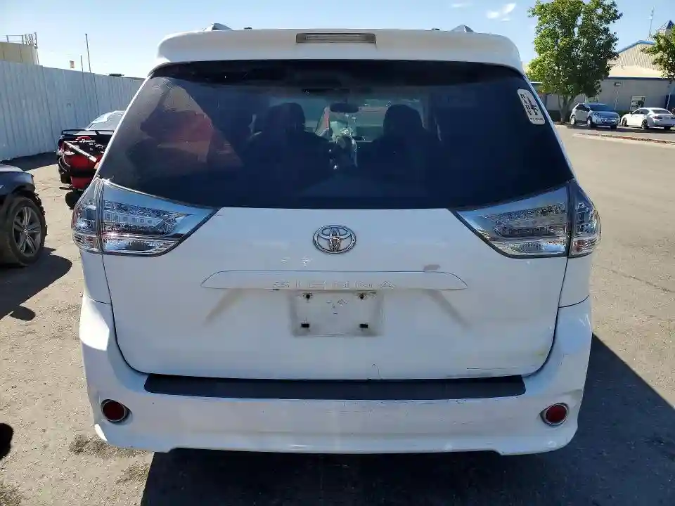 5TDXK3DC8DS398348 2013 TOYOTA SIENNA-5