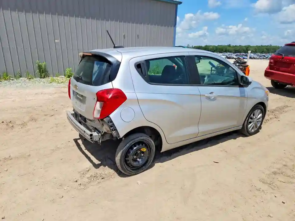 KL8CD6SA6JC452635 2018 CHEVROLET SPARK-2