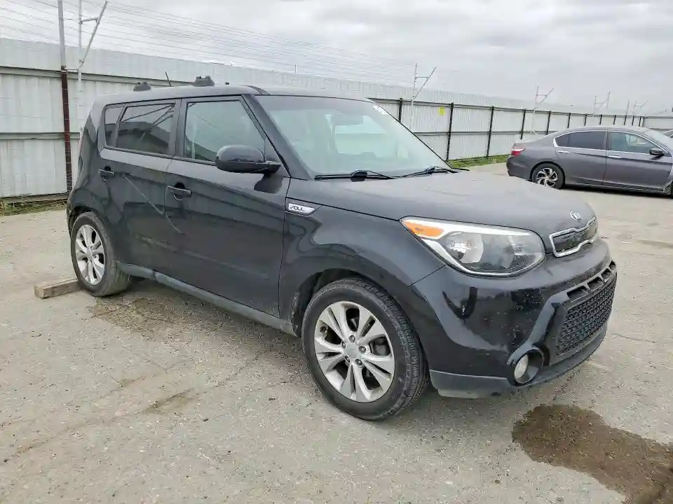 KNDJP3A55G7380899 2016 KIA SOUL-3