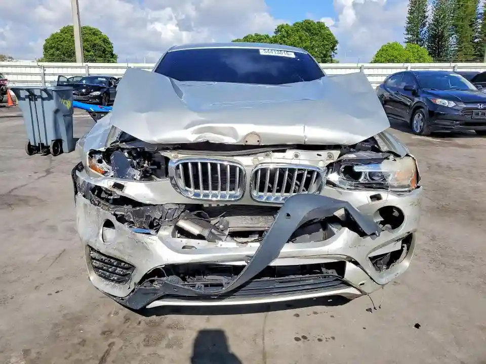 5UXXW3C38H0T79960 2017 BMW X4-4