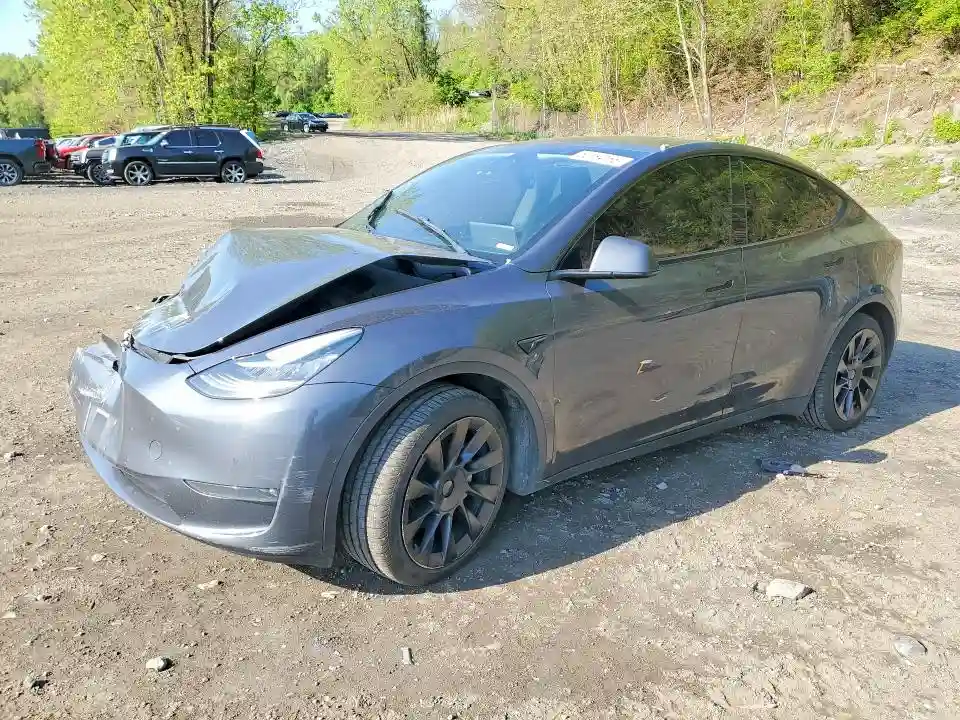 7SAYGDEE3NA013523 2022 TESLA MODEL Y-0