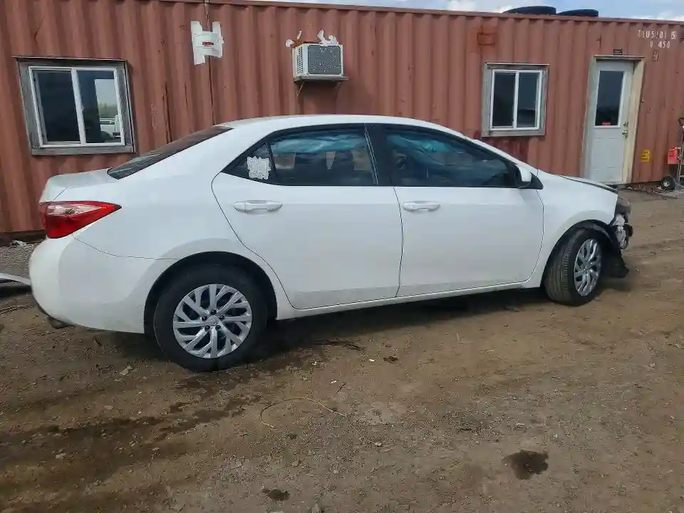 5YFBURHE3JP852481 2018 TOYOTA COROLLA-2