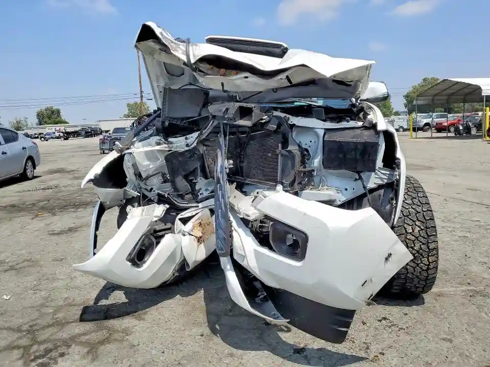 3TMDZ5BN6PM158864 2023 TOYOTA TACOMA TRD-4