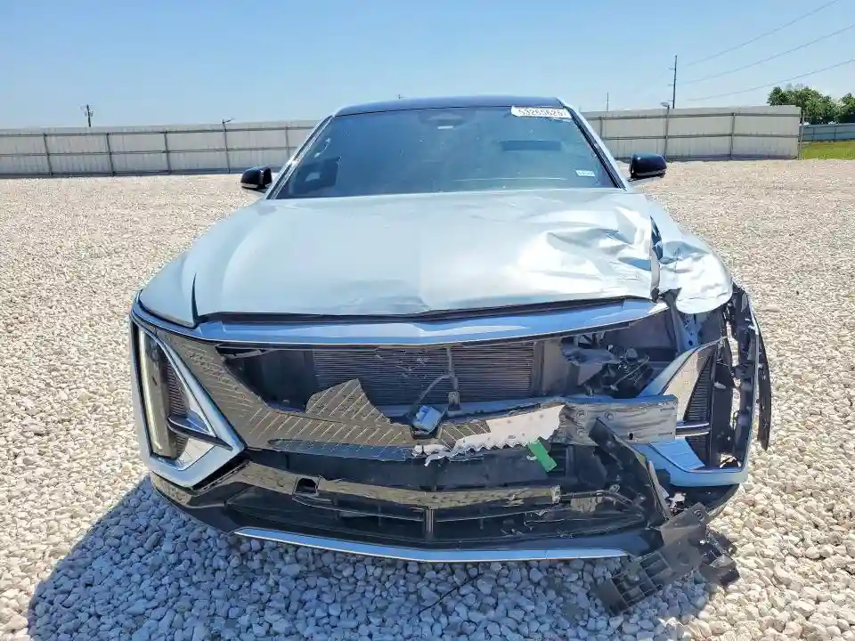 1GYKPMRK5RZ106141 2024 CADILLAC LYRIQ TECH-4