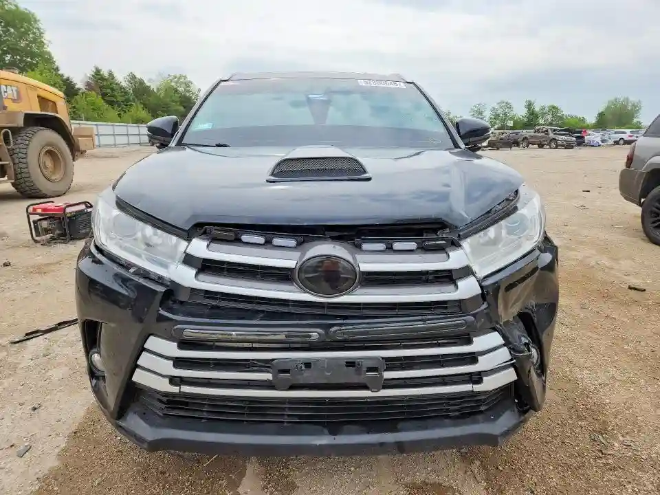 5TDJZRFH9JS887267 2018 TOYOTA HIGHLANDER-4