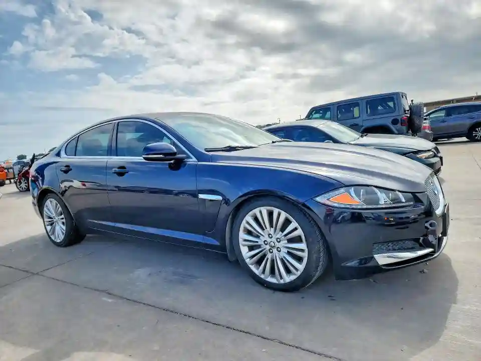 SAJWA0HB2CLS27904 2012 JAGUAR XF-3