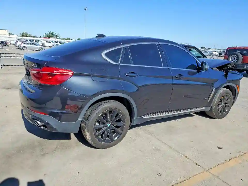 5UXKU2C56G0N83392 2016 BMW X6-2
