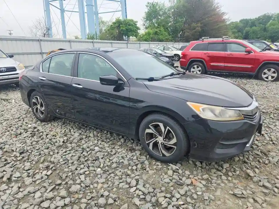 1HGCR2F34HA168621 2017 HONDA ACCORD-3