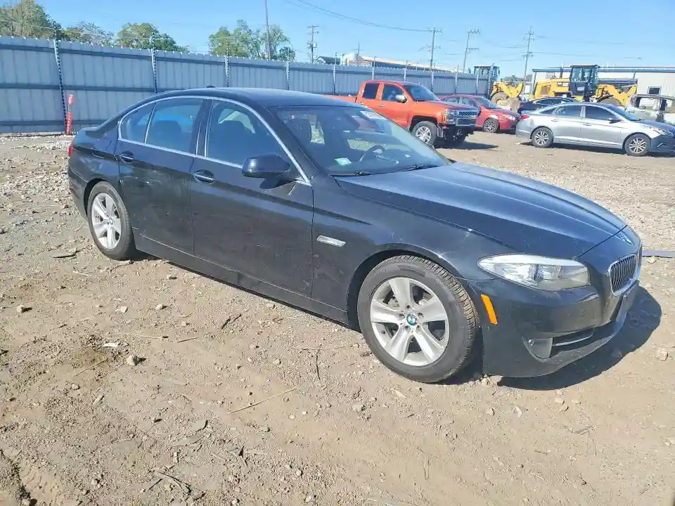 WBAFR1C55BC745421 2011 BMW 5 SERIES-3