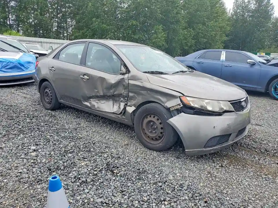 KNAFU4A2XA5809660 2010 KIA FORTE-3