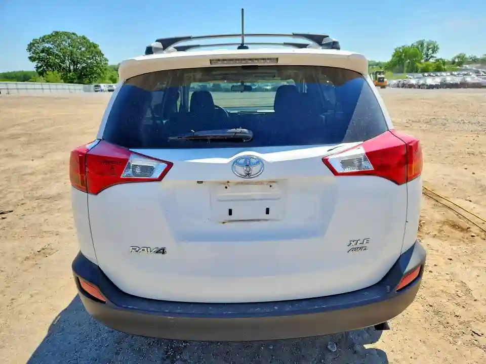 JTMRFREV5ED090082 2014 TOYOTA RAV4-5