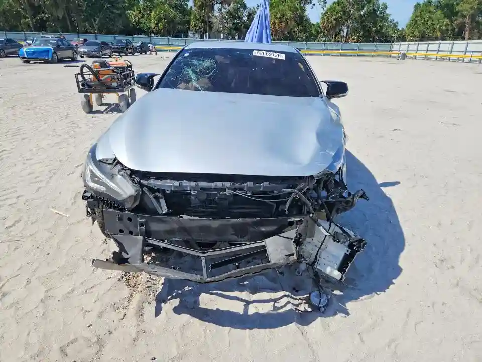 JN1EV7EL7HM552458 2017 INFINITI Q60-4