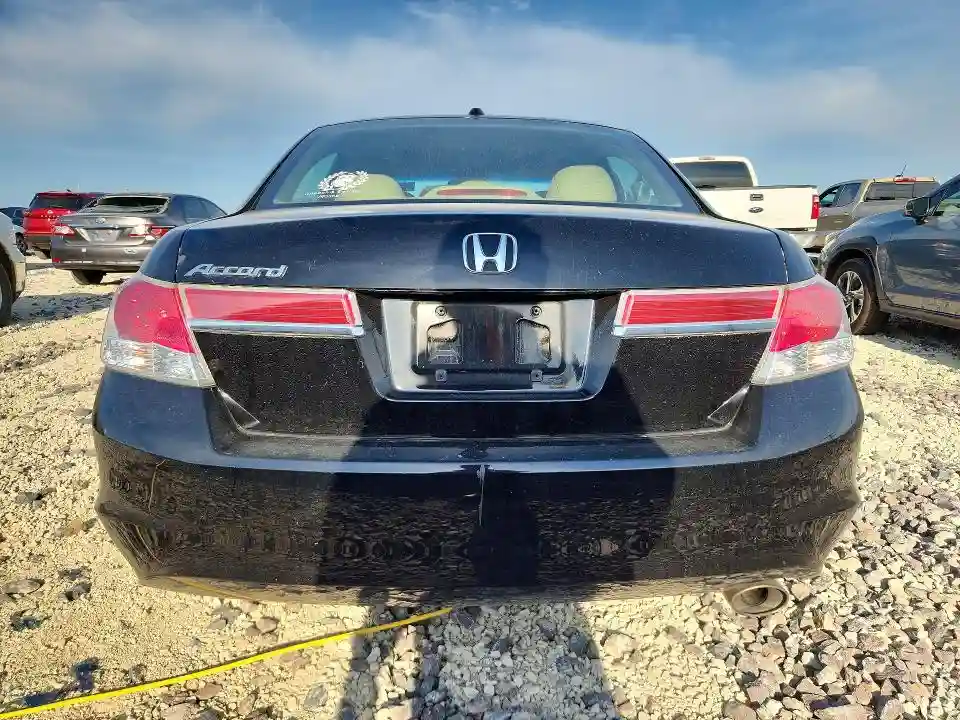 1HGCP2F87BA078291 2011 HONDA ACCORD-5