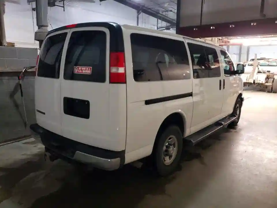 1GAZGMFG1H1251901 2017 CHEVROLET EXPRESS-2