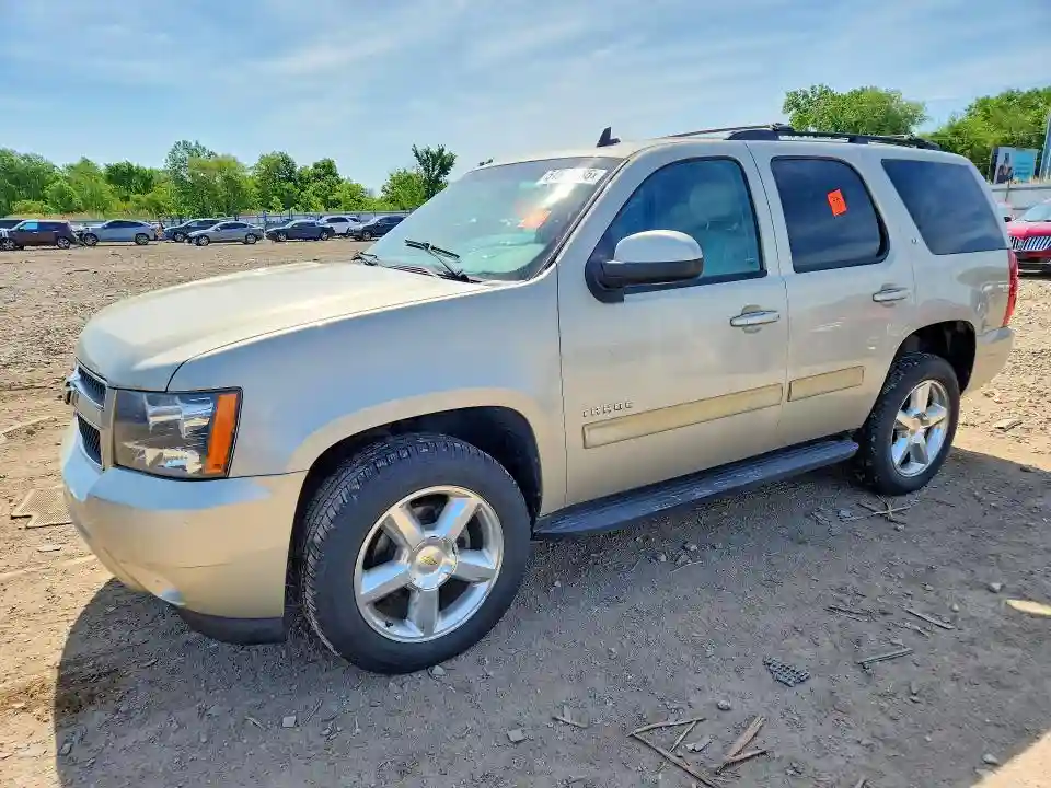 1GNSKBE07ER111744 2014 CHEVROLET TAHOE-0