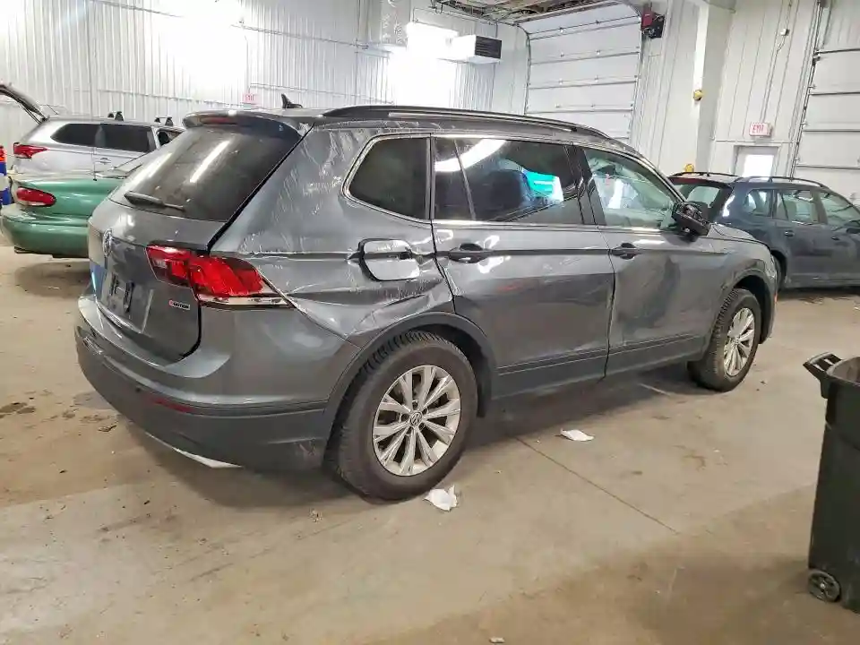 3VV2B7AX5KM107229 2019 VOLKSWAGEN TIGUAN-2