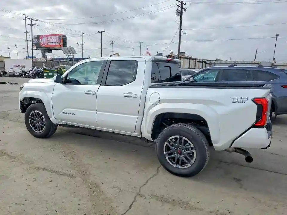 3TYLB5JN7ST095269 2025 TOYOTA TACOMA-1