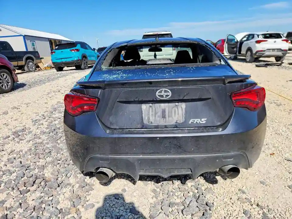 JF1ZNAA18D1714860 2013 SCION FRS-5
