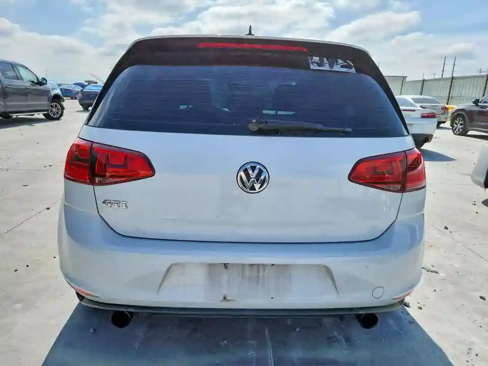 3VW4T7AU7HM008976 2017 VOLKSWAGEN GTI-5