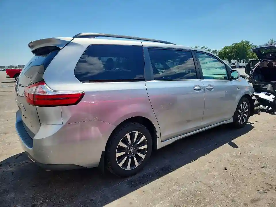 5TDDZ3DC7KS214853 2019 TOYOTA SIENNA-2