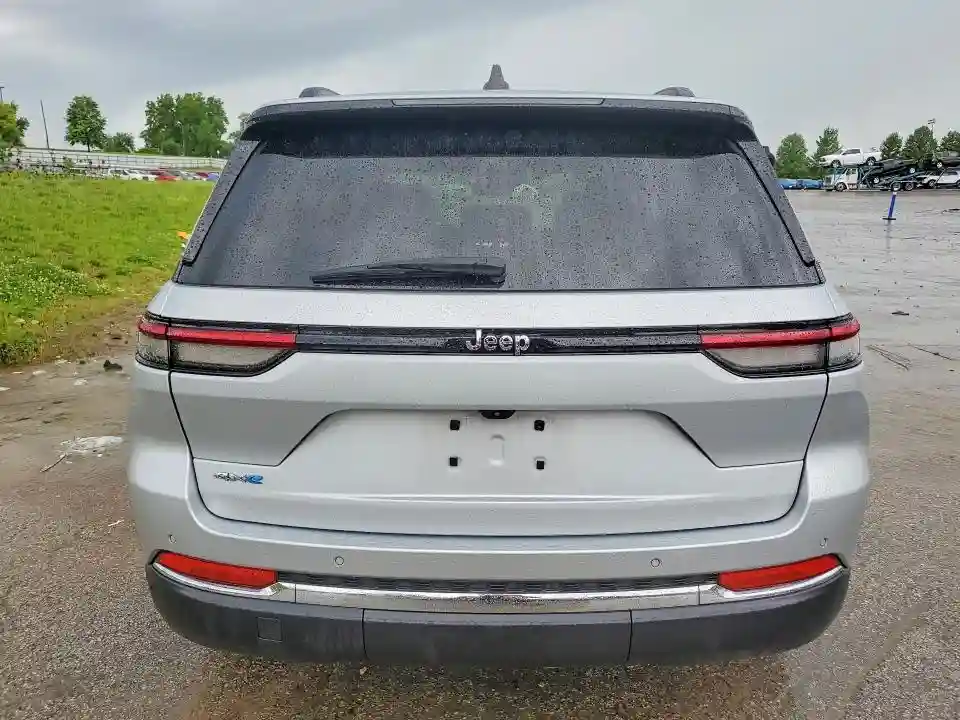 1C4RJYB67N8747768 2022 JEEP GRAND CHEROKEE-5