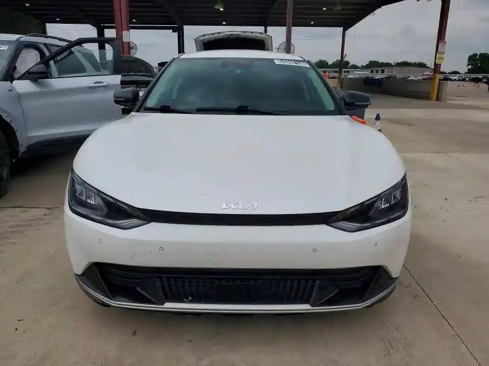 KNDC34LA2R5194918 2024 KIA ALL OTHER-4