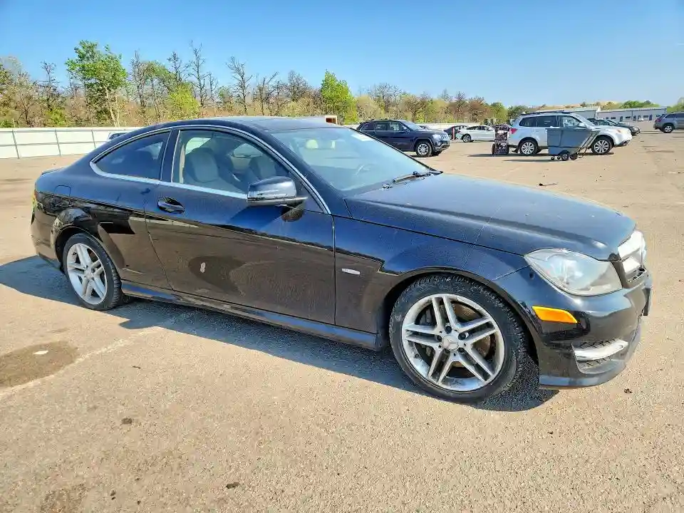 WDDGJ5HB5CF741055 2012 MERCEDES-BENZ C-CLASS-3