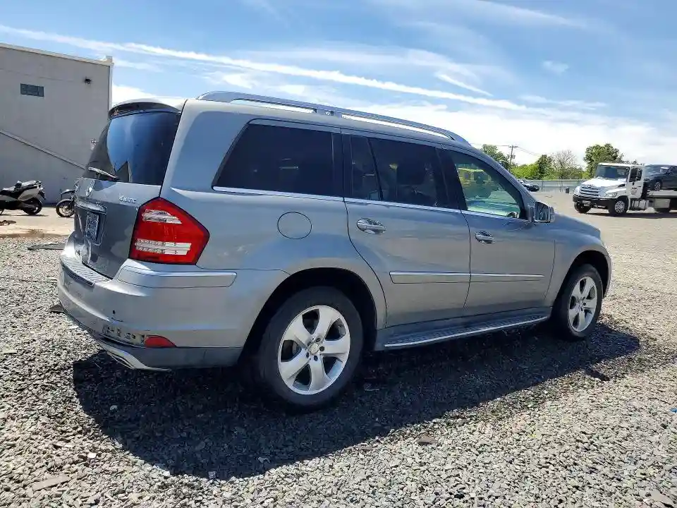 4JGBF7BE8BA734709 2011 MERCEDES-BENZ GL-CLASS-2