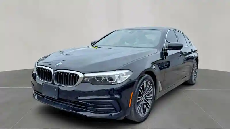 WBAJA5C54KBX87593 2019 BMW 5 SERIES-1