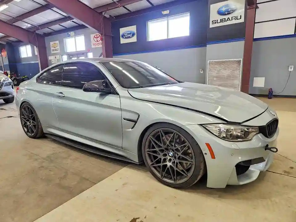 WBS3R9C58HK709122 2017 BMW M4-3