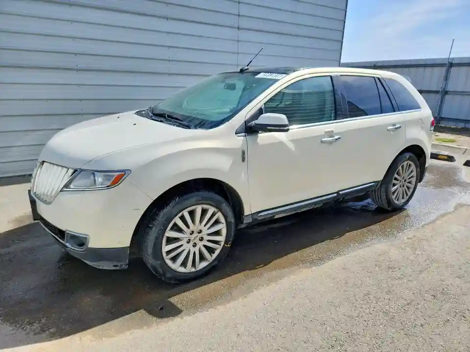 2LMDJ8JK9DBL29944 2013 LINCOLN MKX-0
