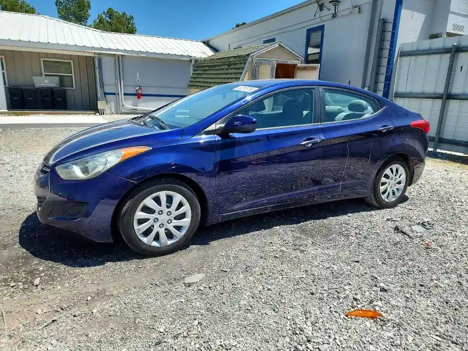 5NPDH4AE1DH185017 2013 HYUNDAI ELANTRA-0