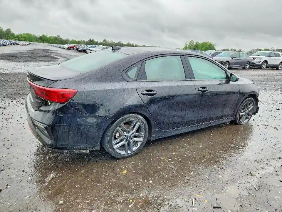 3KPF34AD4ME366261 2021 KIA FORTE-2