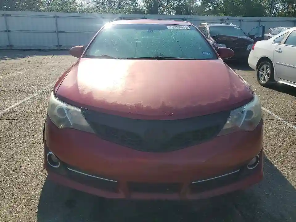 4T1BF1FK0DU657056 2013 TOYOTA CAMRY-4