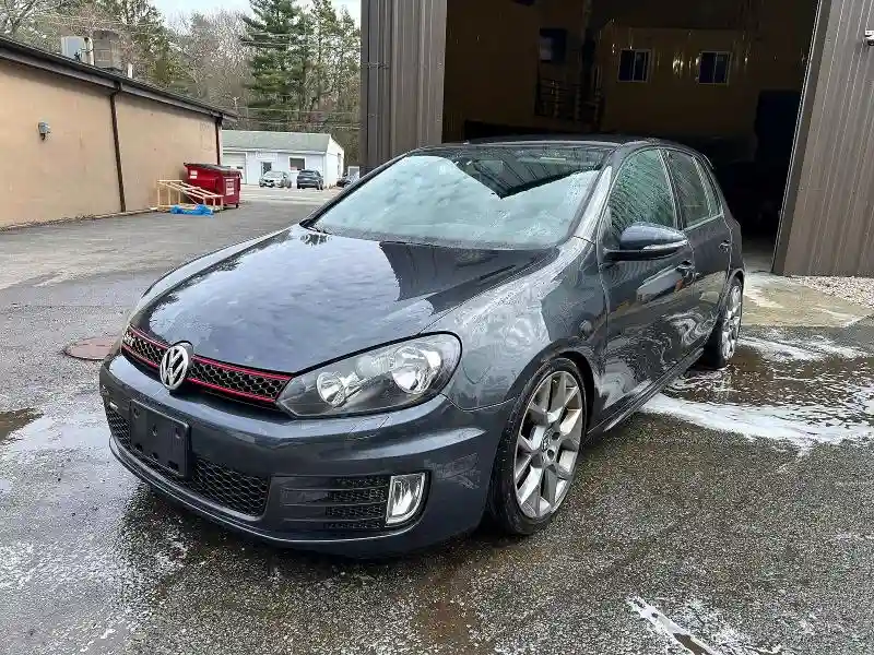WVWGV7AJ6DW133817 2013 VOLKSWAGEN GTI-1