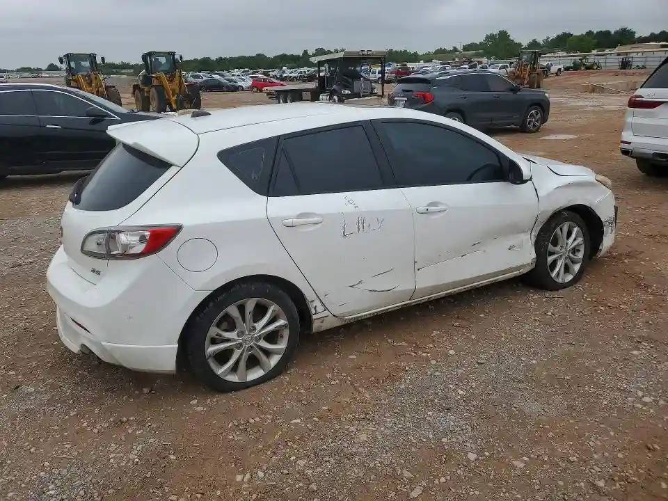 JM1BL1M56B1376968 2011 MAZDA 3 MAZDASPE-2
