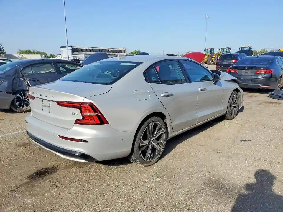 7JRL12FL7RG280108 2024 VOLVO S60 PLUS-2