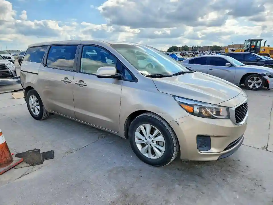 KNDMB5C19H6228388 2017 KIA SEDONA-3
