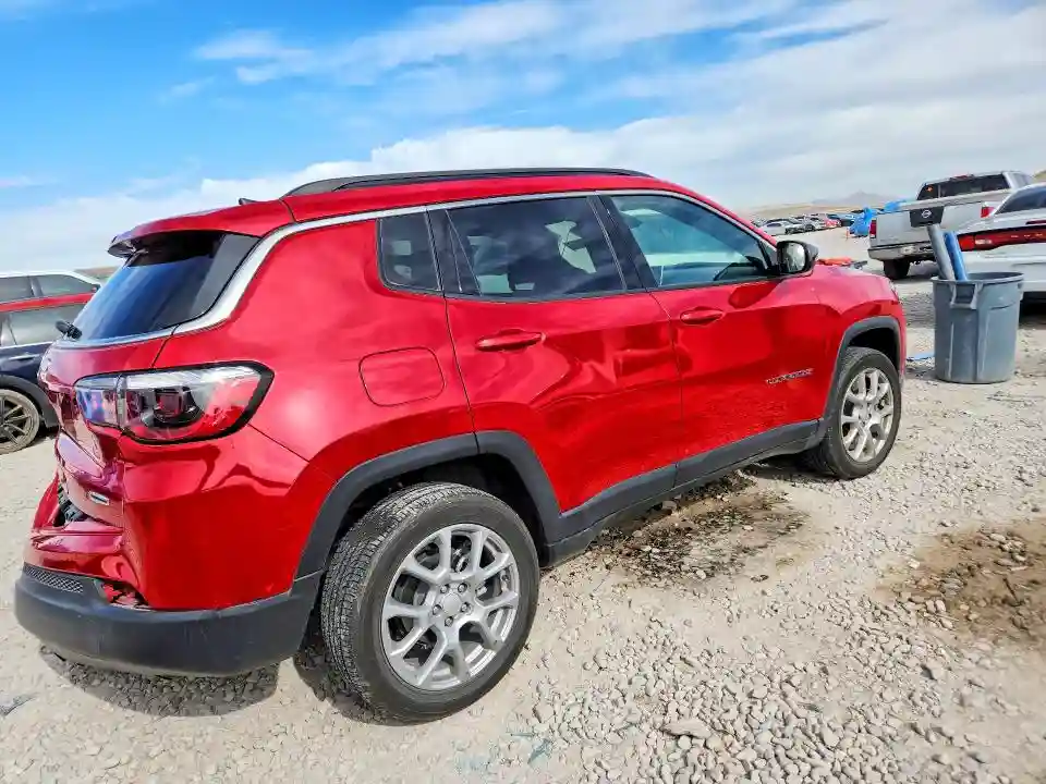 3C4NJDFN3PT520851 2023 JEEP COMPASS-2