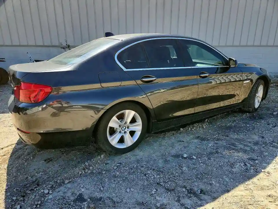 WBAXH5C5XCDW05908 2012 BMW 5 SERIES-2
