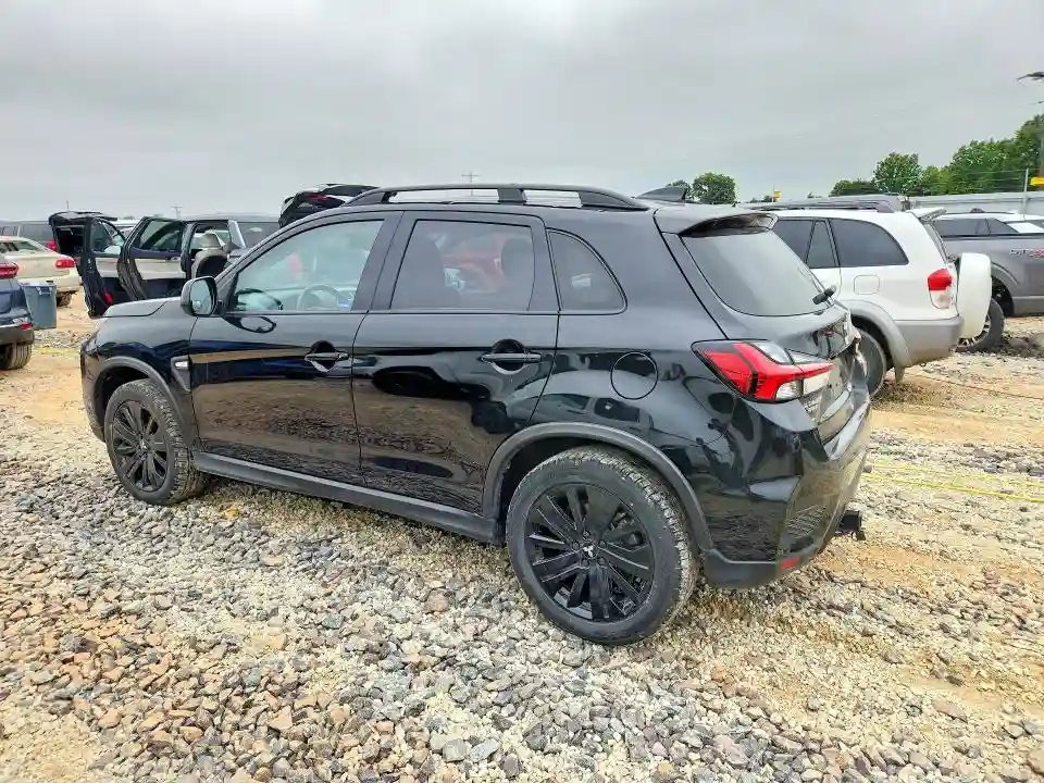JA4ARUAU0PU001634 2023 MITSUBISHI OUTLANDER-1