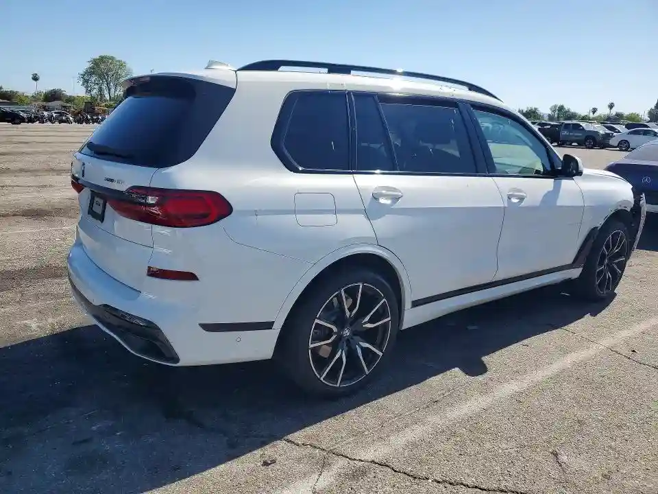 5UXCW2C07N9L11557 2022 BMW X7-4
