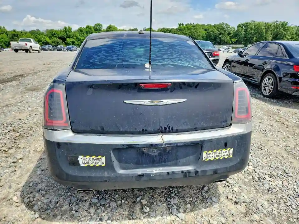 2C3CA5CG0BH538457 2011 CHRYSLER 300-5