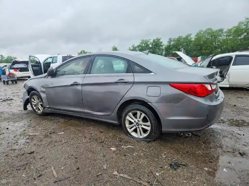 5NPEB4AC6DH781129 2013 HYUNDAI SONATA-1