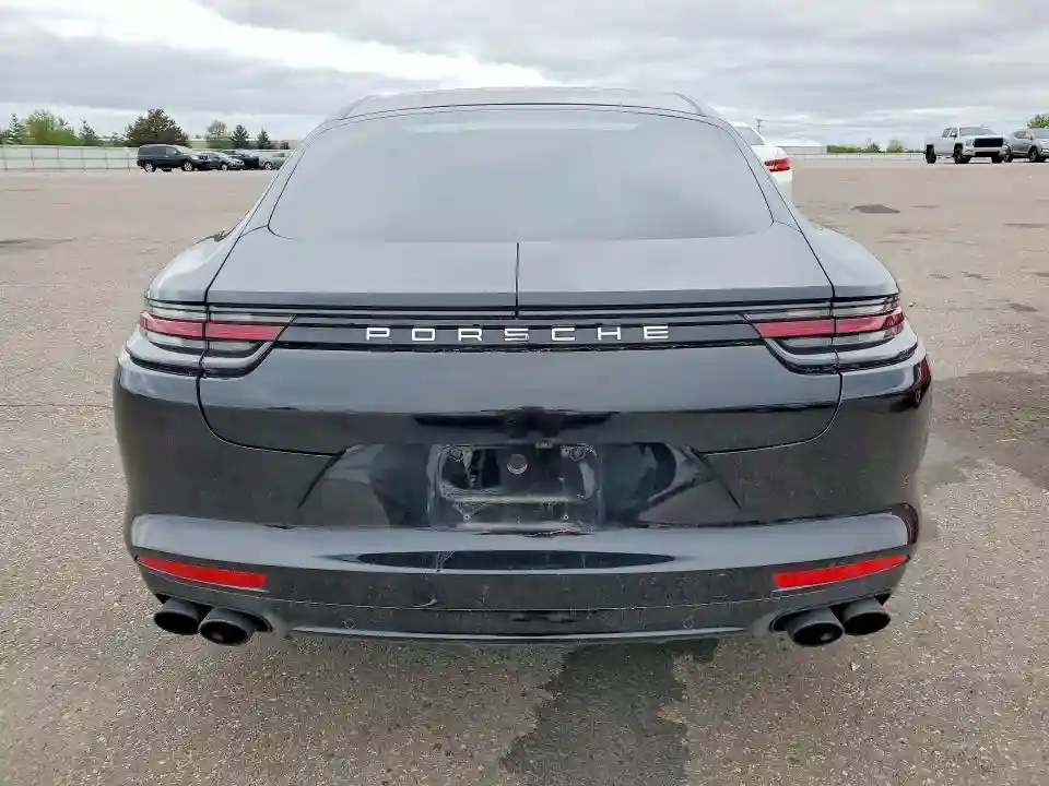 WP0AF2A71JL141766 2018 PORSCHE PANAMERA-5